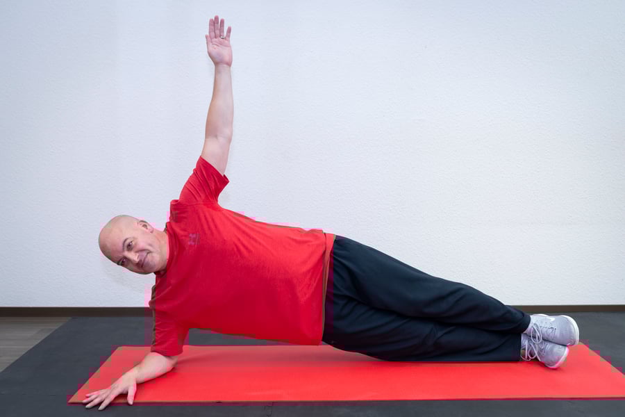 rueckenuebung-ohne-geraete-side-planking rueckenuebung-ohne-geraete-side-planking