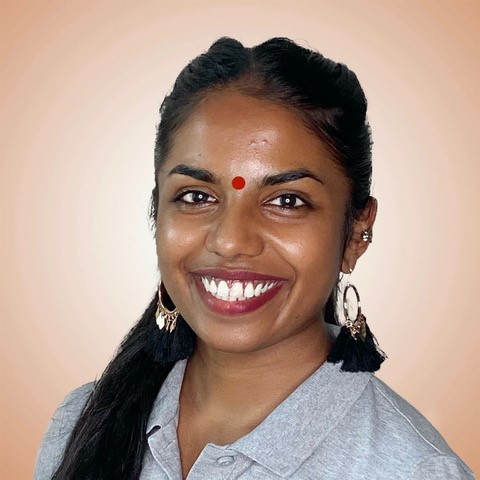 Mitarbeiterin Abarnaa Velupillai-Kamalendram von American Chiro Care Bonn