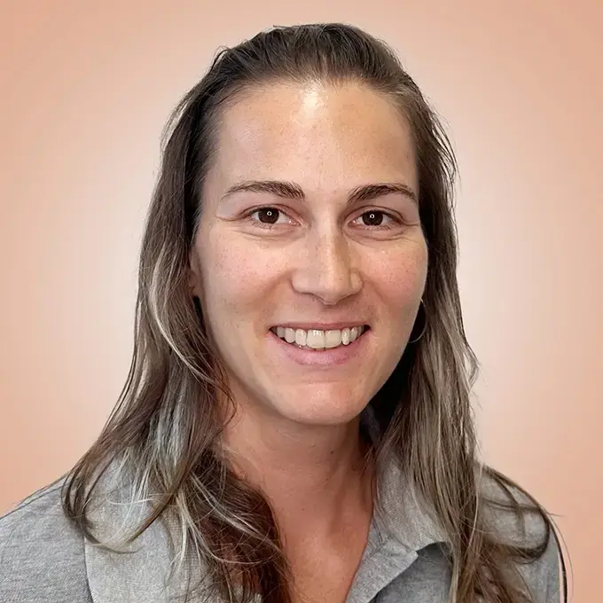 christiane-butler-praxisleitung-business-dev-mamagerin-american-chiro-care christiane-butler-praxisleitung-business-dev-mamagerin-american-chiro-care